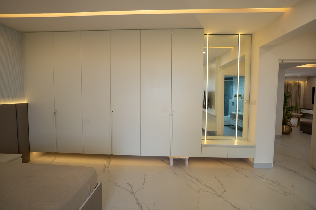 Wardrobe_3